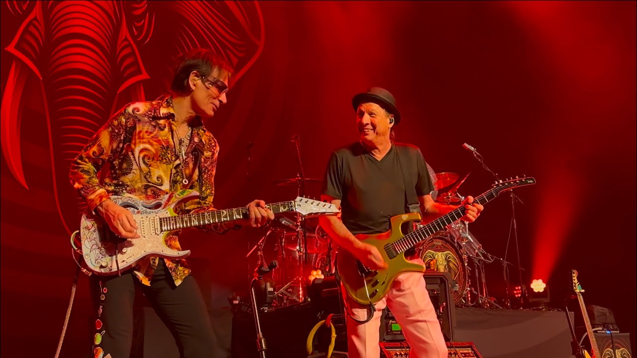 BEAT (King Crimson) - Red • 2024-12-08 • Kings Theatre, Brooklyn, NY • 4K