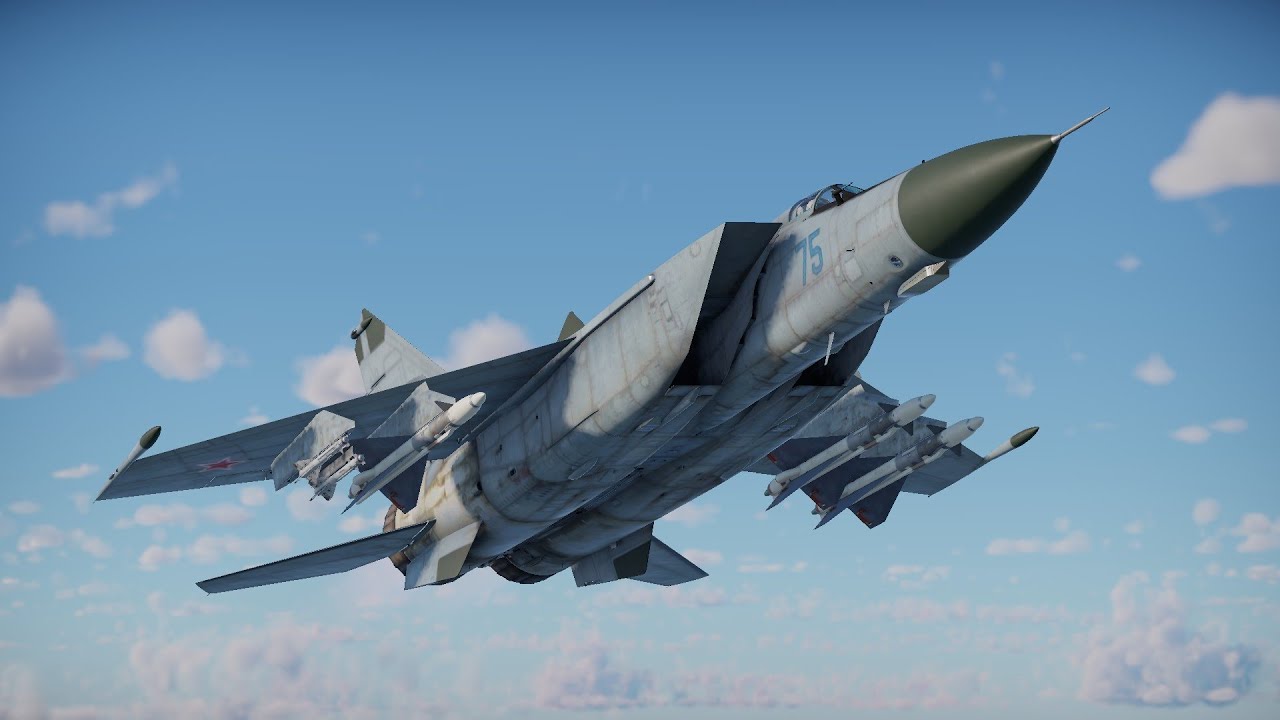 Flying the MiG-25PD in War Thunder Air RB