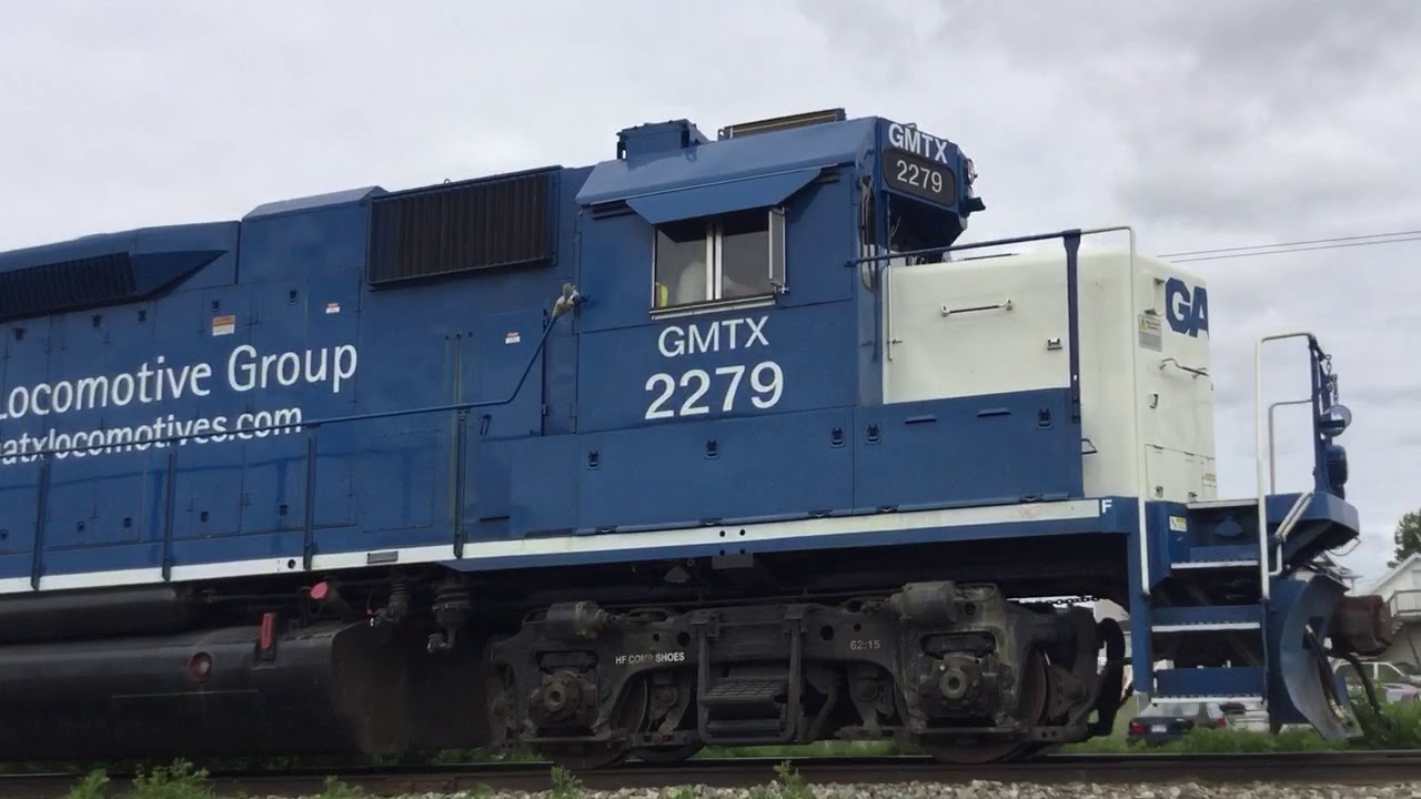 CN M556:GMTX 2279 CN 4720 GMTX 2250 at H&eacute;bertville-Station,Qc 08/16/2018