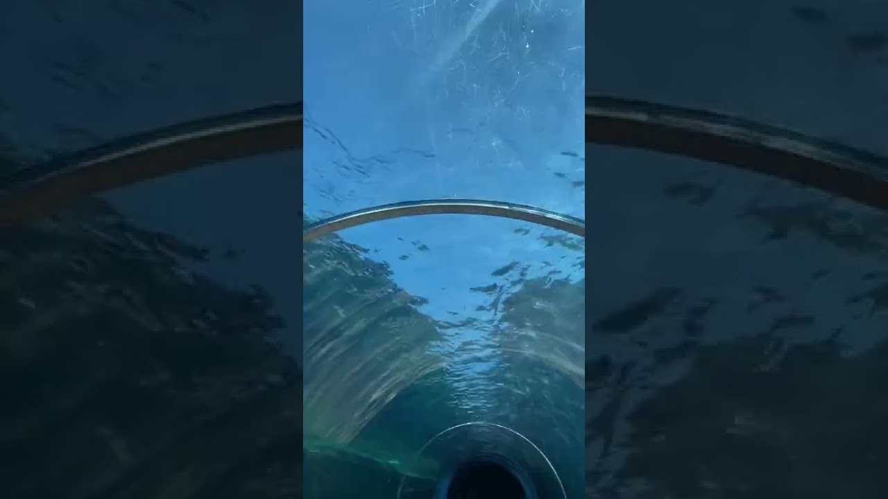 Relaxing sounds in a tunnel￼