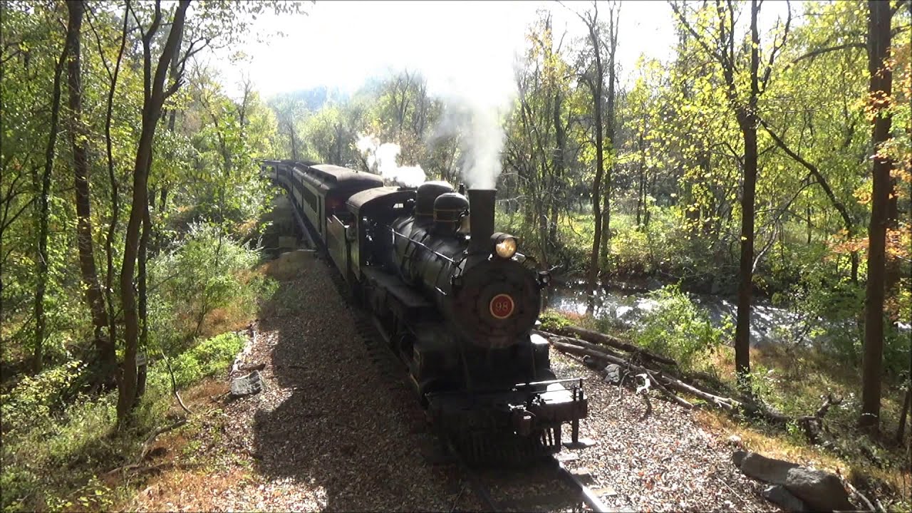 Wilmington and Western Autumn Leaf 2016 Halloween Steam train 98 4-4-0