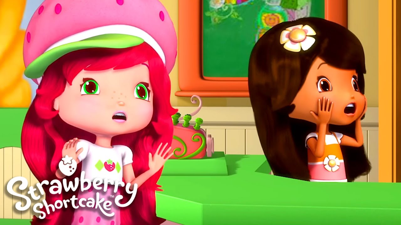 A HUGE mess at the store! 🍊 Strawberry Shortcake 🍒 Double Episode | Kids Show