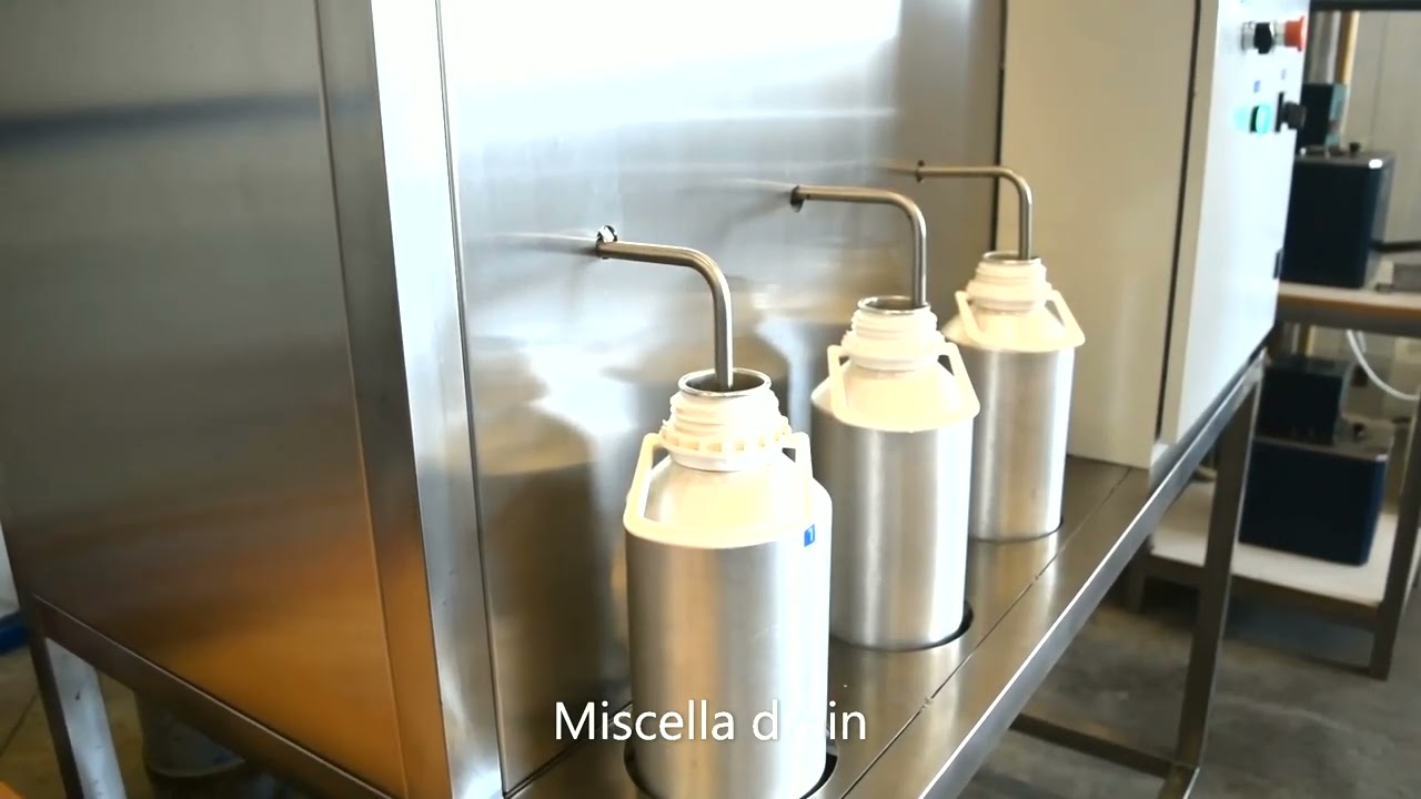 Pressurized hot water extraction