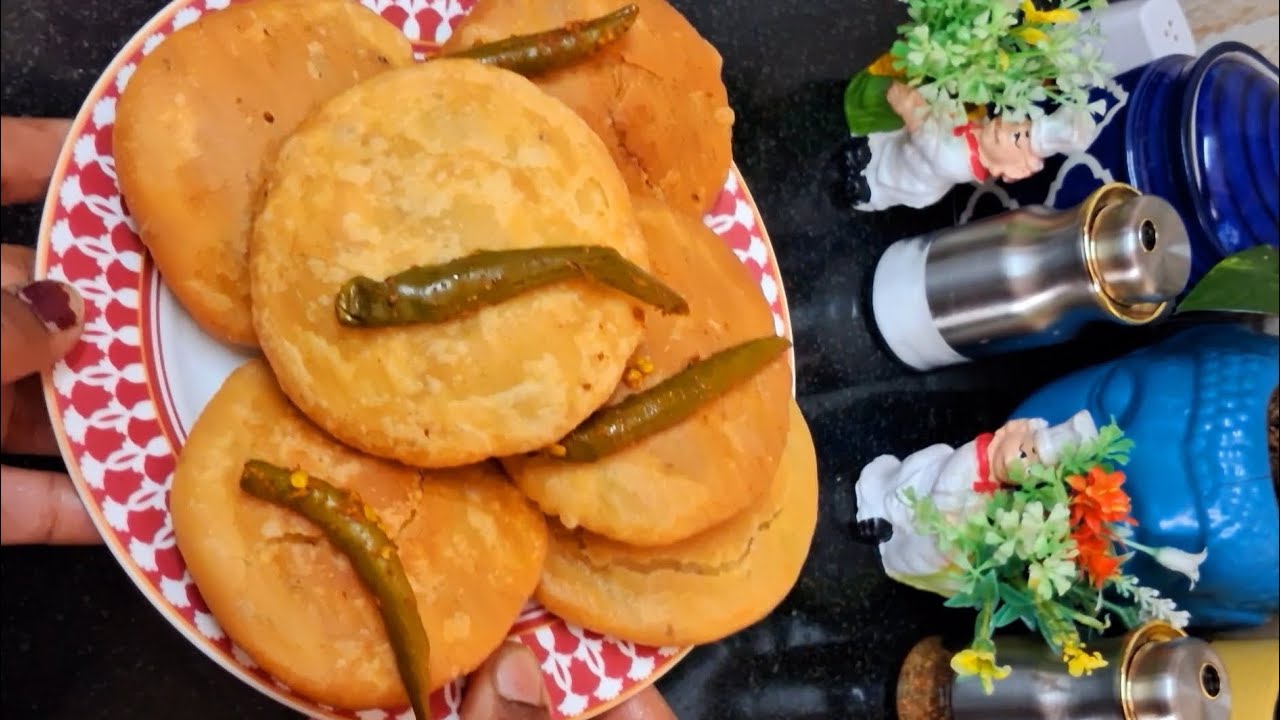 Khasta Urad Dal Kachori Recipe | Crispy Halwai Style Kachori | Tea Snack #recipe #kachorikaisebanaye