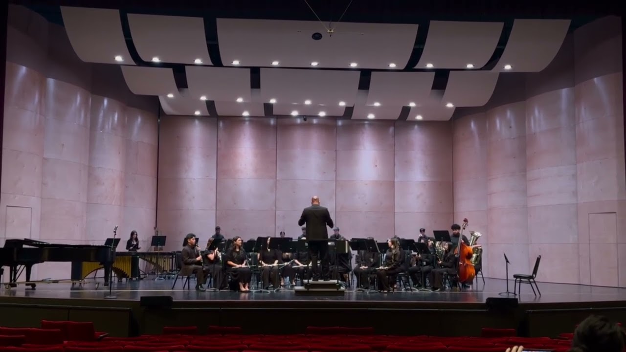 MTHS Symphonic Band; Colorful Clouds Chasing the Moon by Simon YAU Yuen-hing