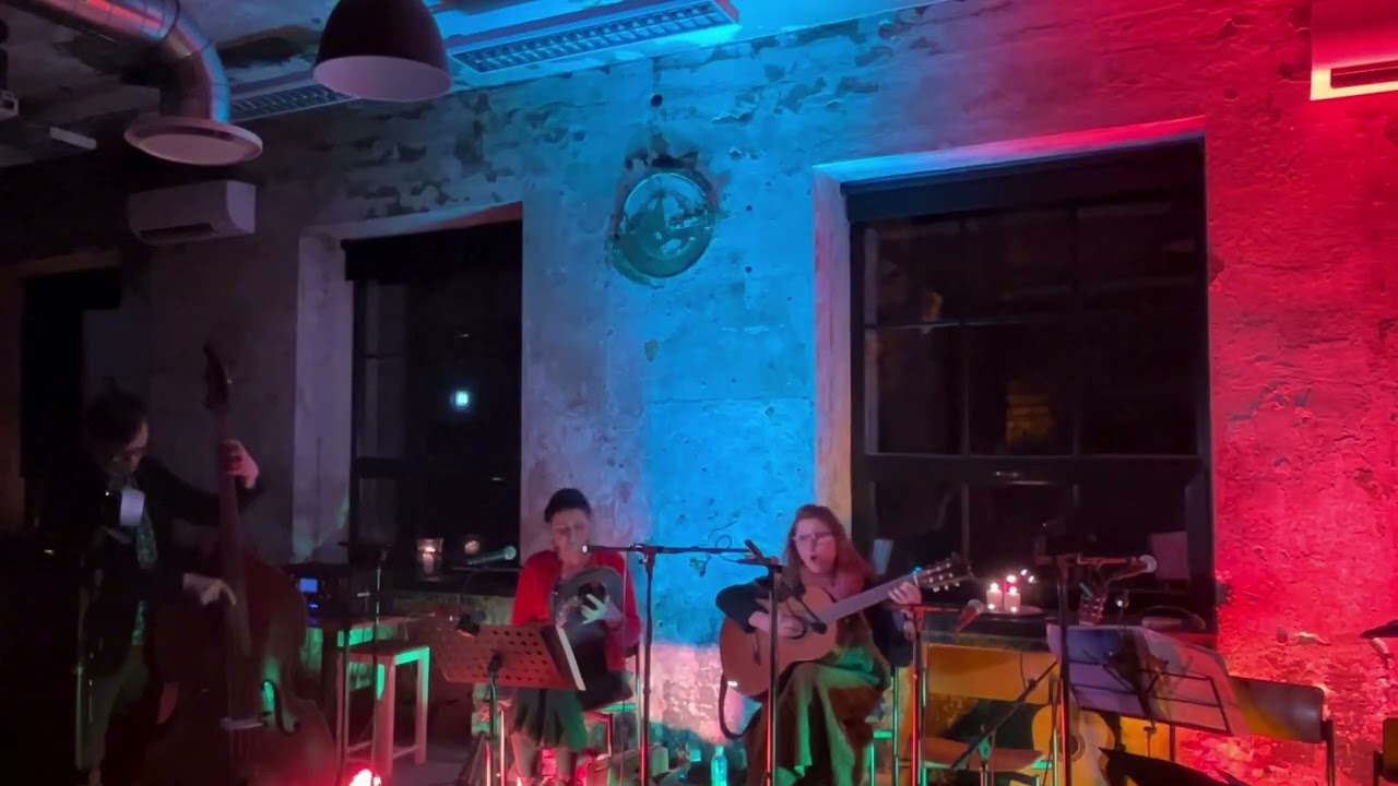 Pilvesid pidi - Trio Hääled