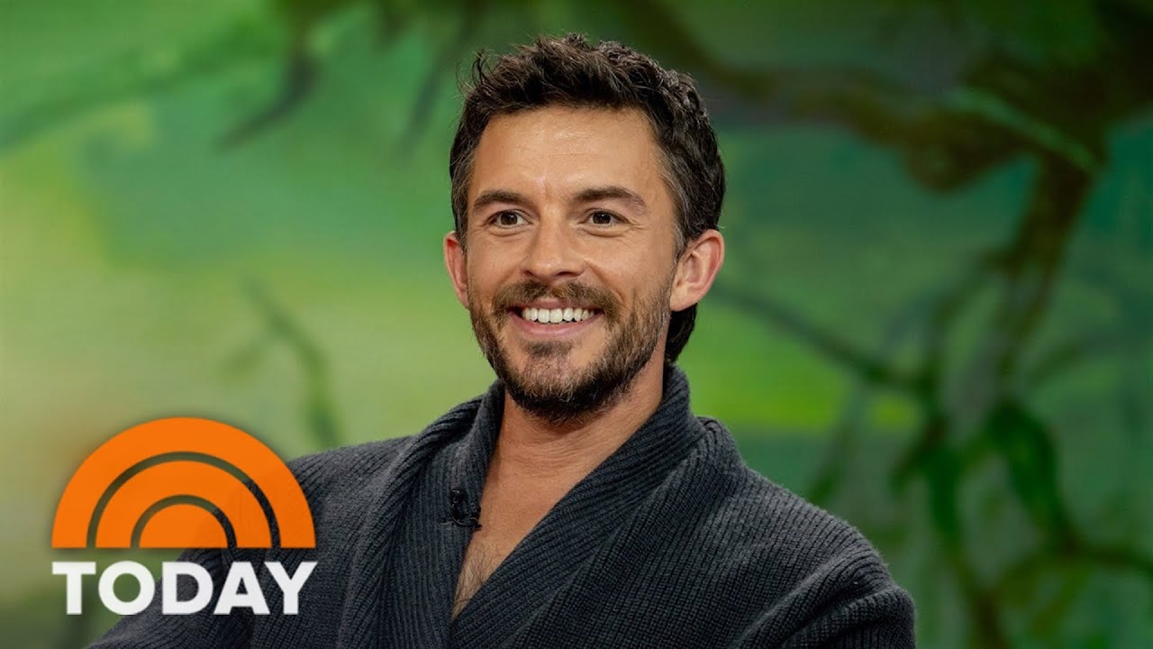 Jonathan Bailey talks dancing in ‘Wicked,’ support from nana, more