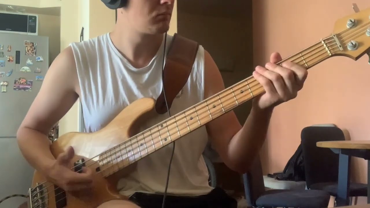 Dreamcatcher - JUSTICE- Bass cover