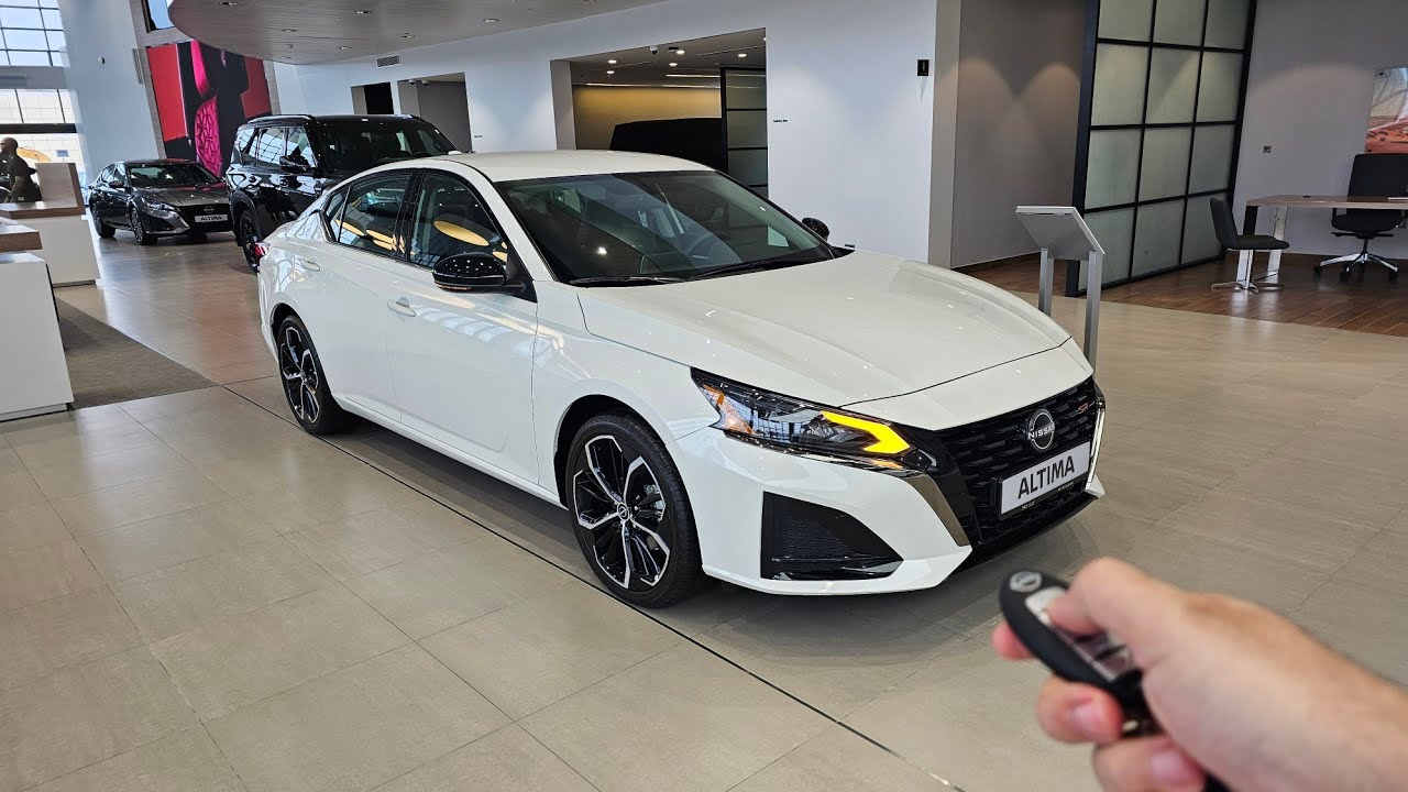 نيسان التيما 2025  مواصفات فئة SR سبورت وارد الحشار سعرها معقول في ظل ارتفاع الأسعار Nissan Altima