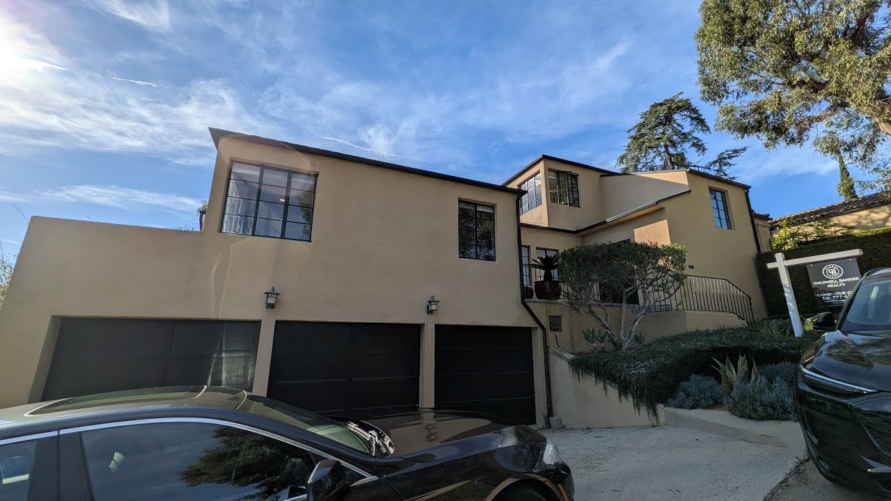 Classic 1937 Los Angeles, Los Feliz Home Next to the Cedars