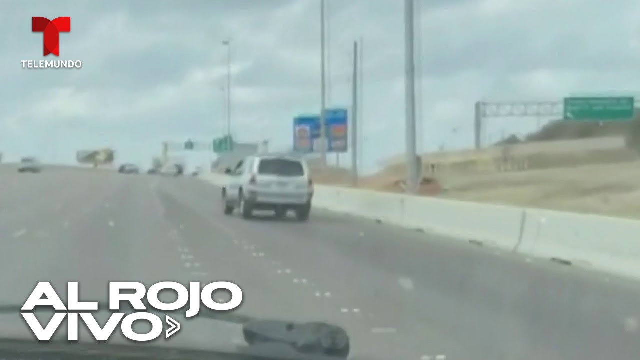 Pareja evita tragedia al detener auto fuera de control San Antonio