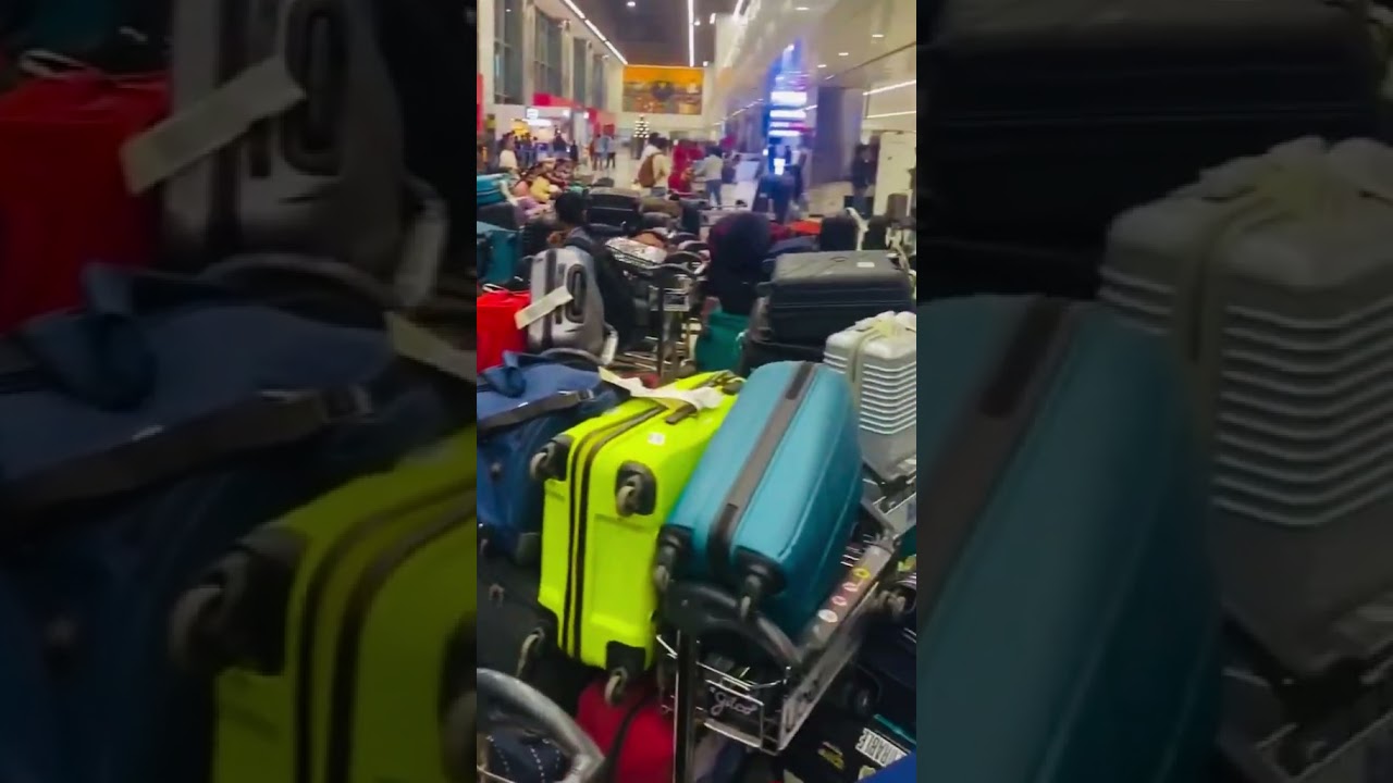 worst situation in Pune Airport after Indigo flight cancelled #indigoairlines#worst situation