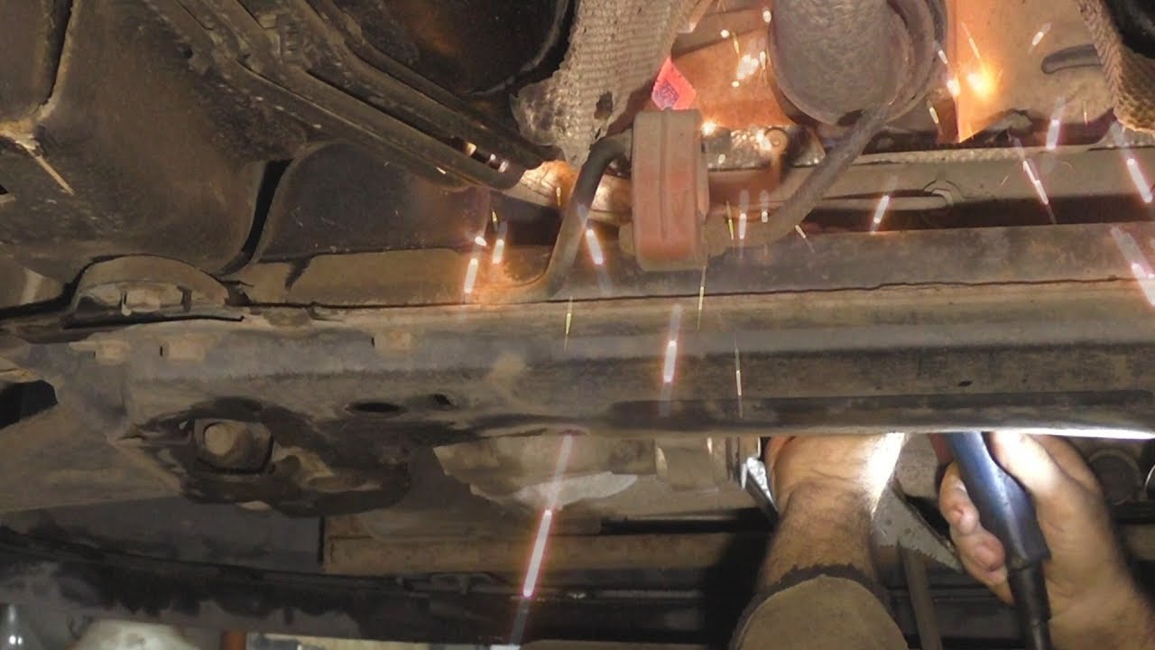 Ford Fiesta проблемы замены датчика скорости .
Ford Fiesta speed sensor replacement problems.