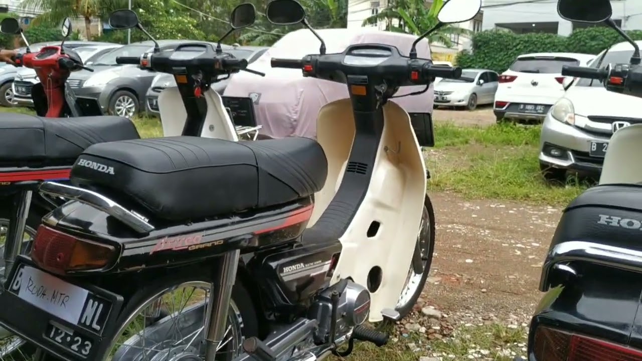 Astrea Grand Bulus Original. 1991,1992,1993 Astrea Grand Abu Abu cocok untuk koleksi. Unit Dijual
