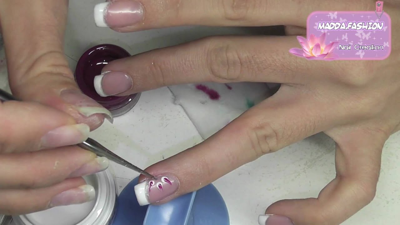 Tutorial - french inversa e Nail art bianca con riga glitter strass e strisciato || Madda.fashion