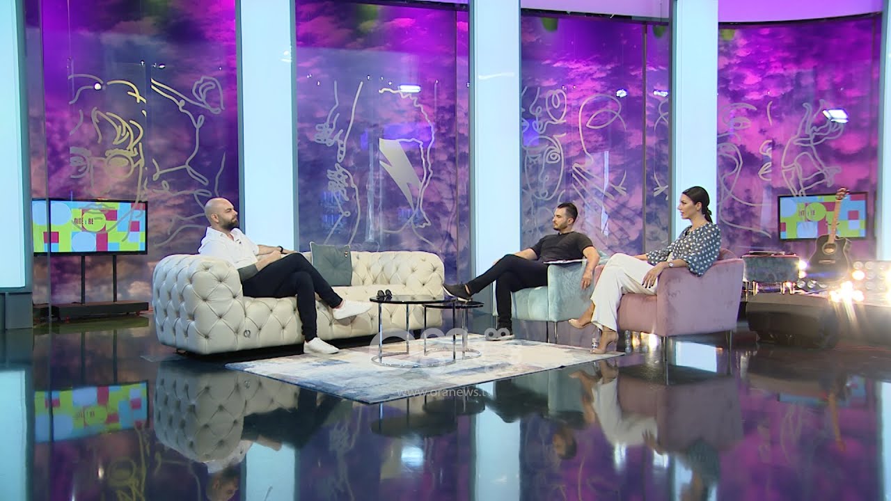 Ardit Roshi shp&euml;rthen p&euml;r t&euml; paaft&euml;t n&euml; televizion: Gazetar t&euml; b&euml;n shkolla!