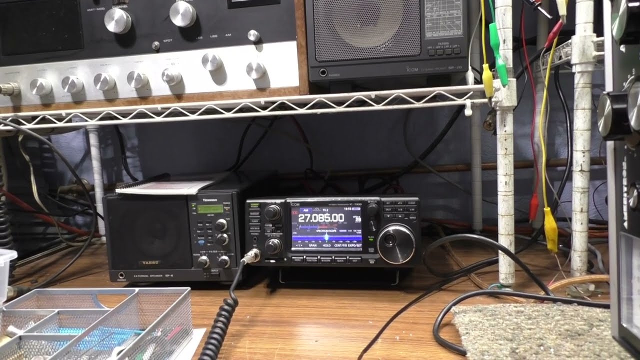 Радиостанция Icom 7300, местная переписка по CB с печально известной «Живой легендой».