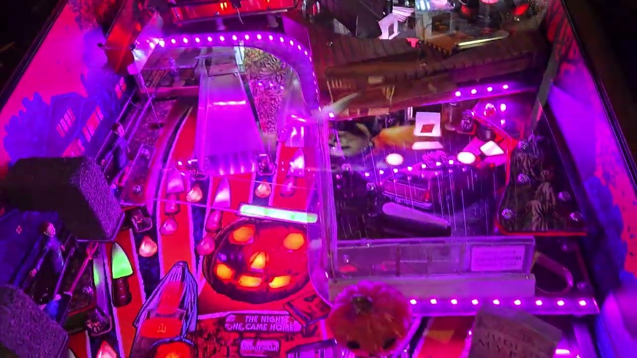 Halloween pinball is here!! 