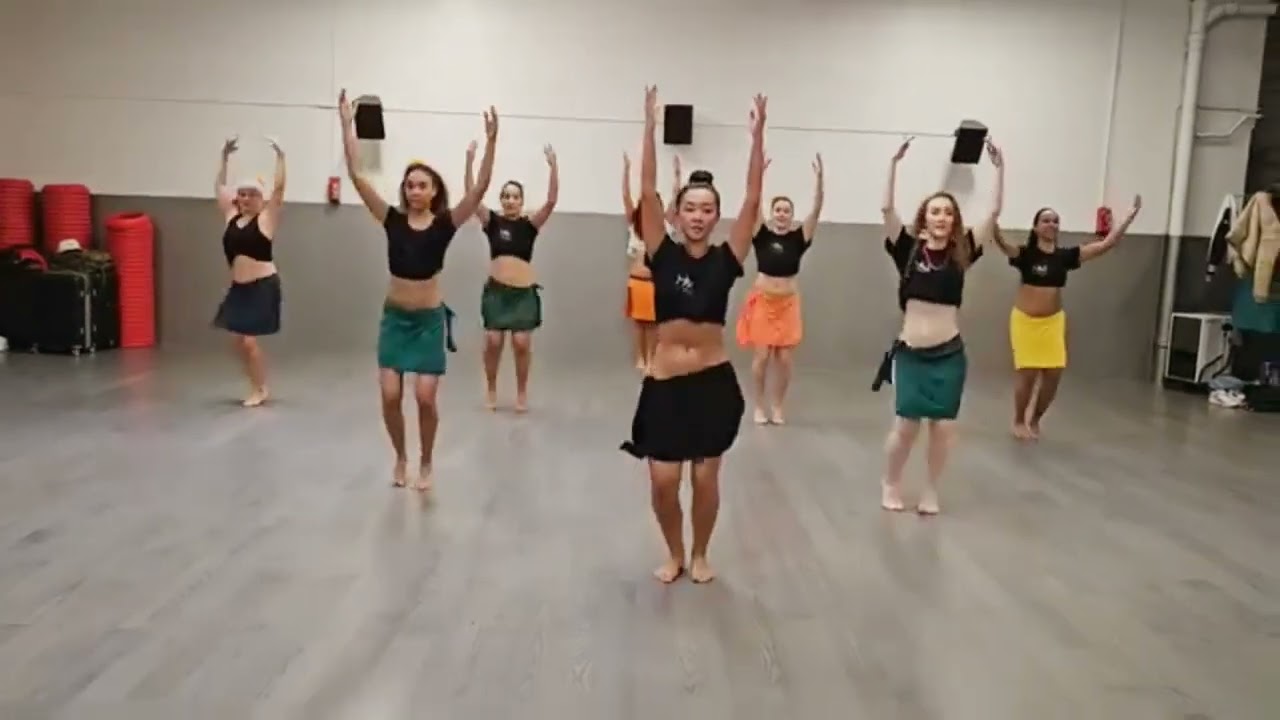 Matatini mou dance studio 