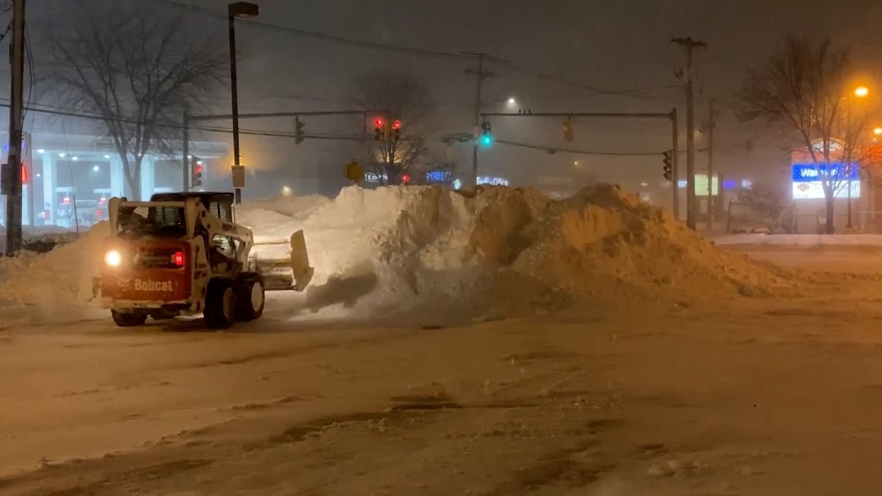 Snow still coming down hard in Merrimack Valley during late stages of nor'easter