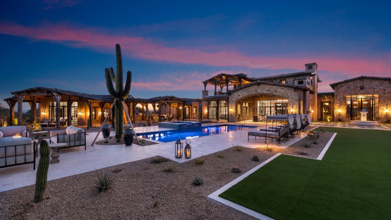 A luxurious single-family residence in Arizona, by Fratantoni Luxury Estates and Fratantoni Design.