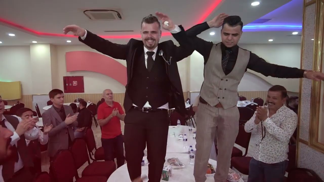 الفنان ياسر عمر افراح آل عكو العريس بلال عكو PART 1