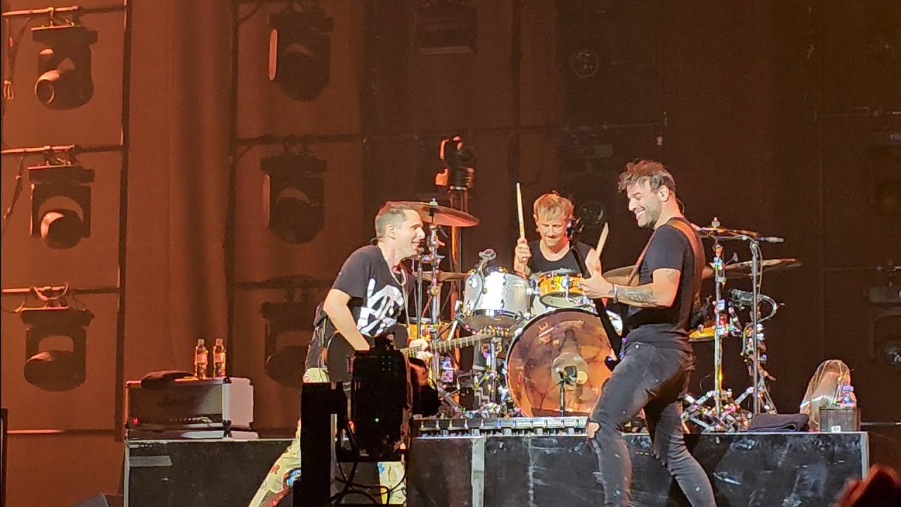 Muse: Butterflies and Hurricanes Live (Oct.1 2023 o2 Arena London)