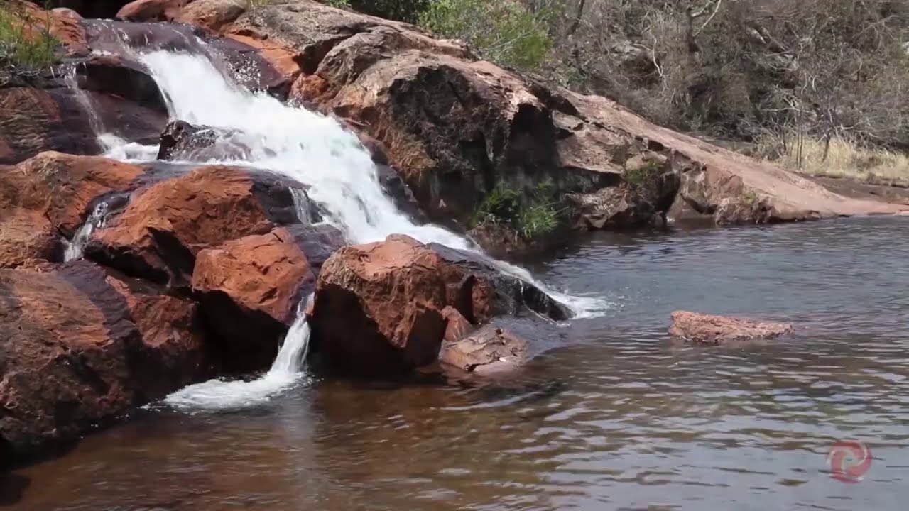 Toledo vai até Lassance ver uma cachoeira