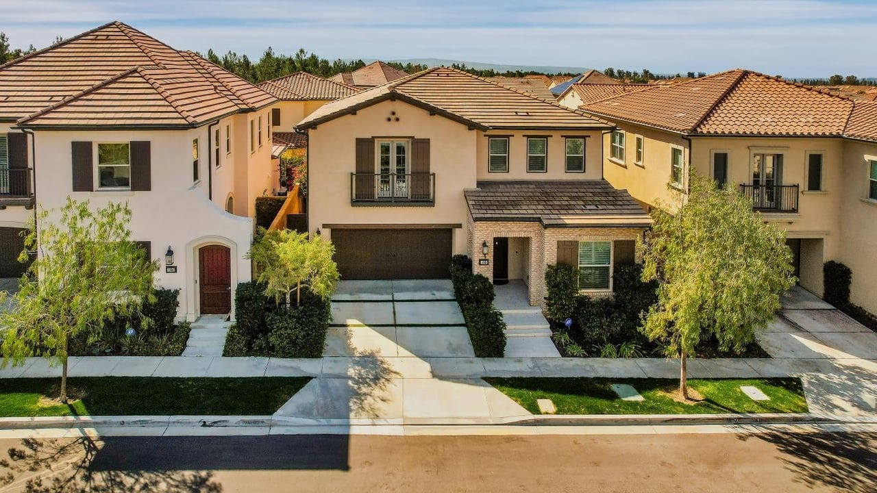 106 Cordial, Irvine, CA