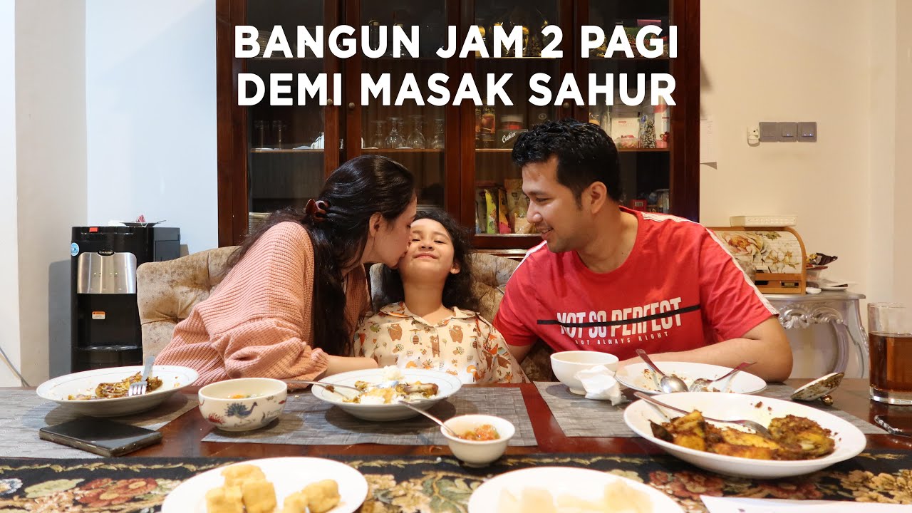 HEBOH MASAK TENGAH MALAM BUAT SAHUR SERUMAH | Arumi Bachsin