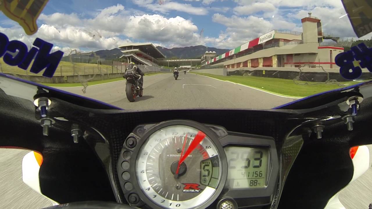 Mugello 20/06/2016 | Gsx-R 750 K8 VS Bmw S1000RR HP4 [HD 60fps]