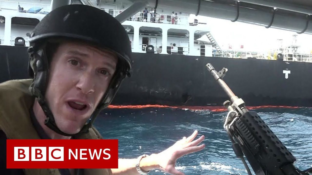 Gulf crisis: Close up to stricken oil tanker with the US Navy - BBC News