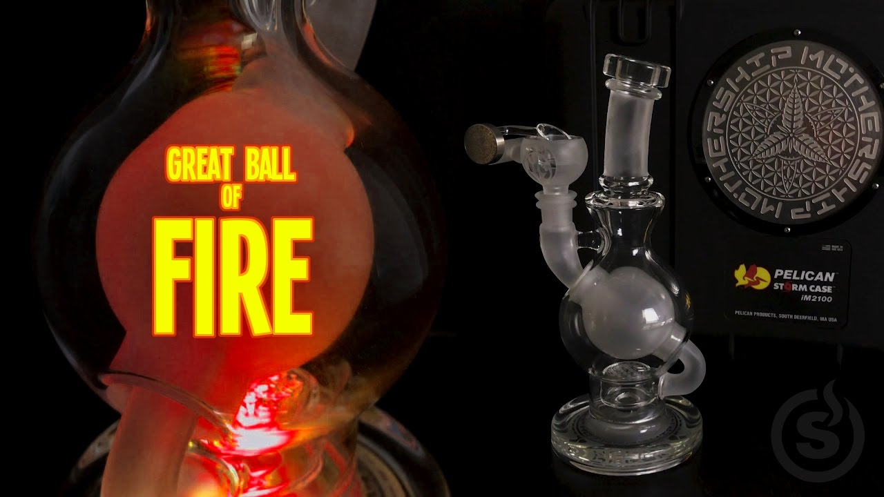 GLASS SHOWCASE - Mothership Ball Rig