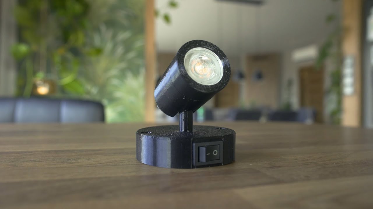 Oprawka LED na żar&oacute;wkę MR11 GU4 do kampera