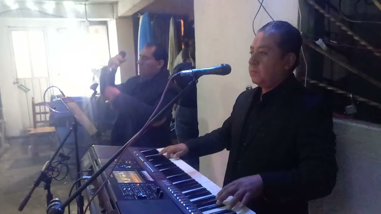 Bellezas de la region /Los brillantes del tropico/cover tecladista