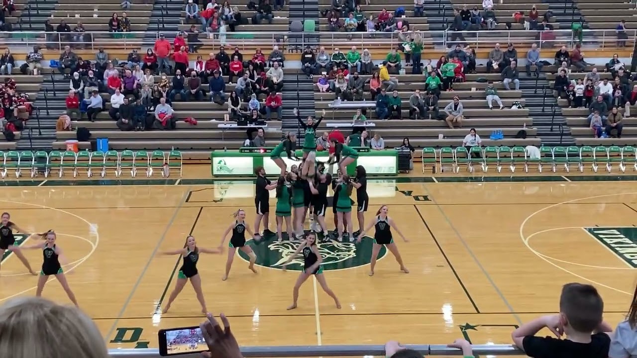VHS Cheer Halftime Show