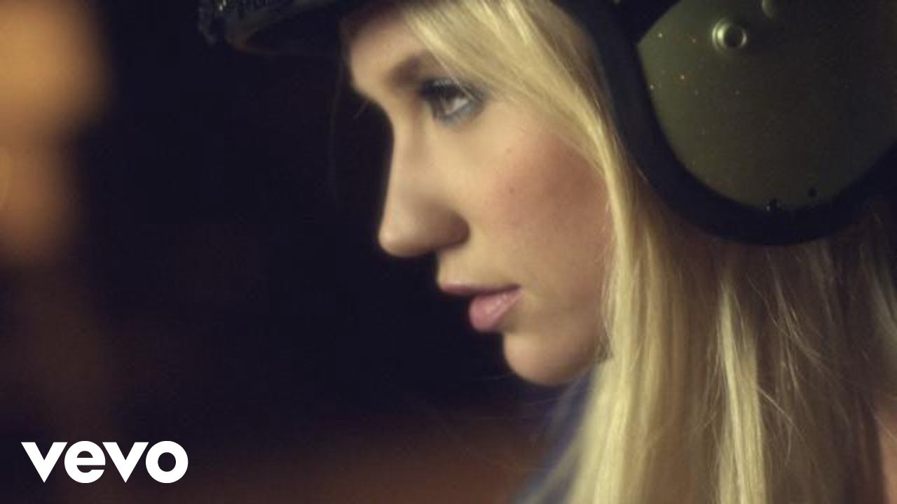 Ke$ha - C'Mon (Official Video)