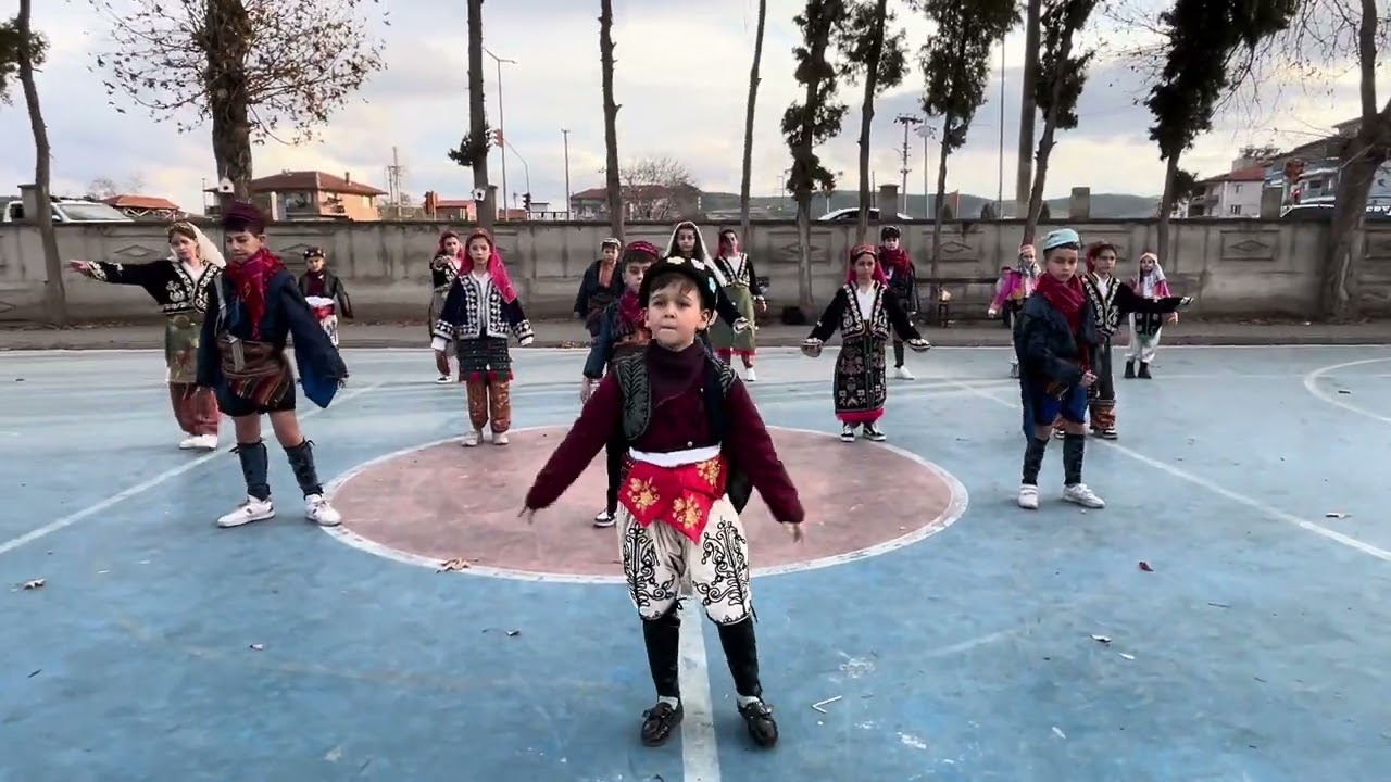 Küçük efemle kostak alı zeybeği