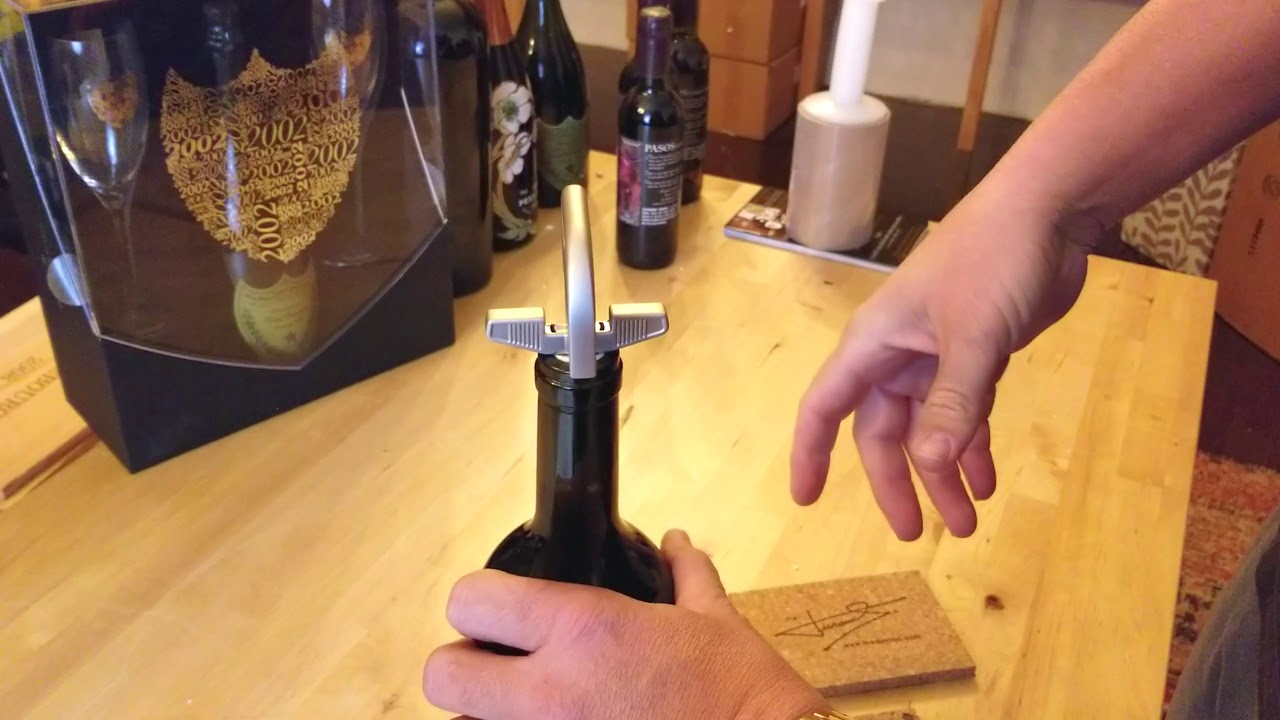 How to use a Durand Vintage Cork Removal Tool