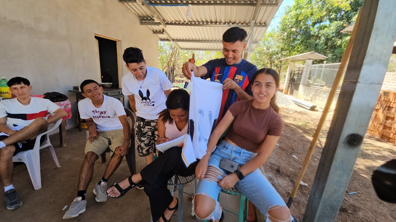 Divertido juego de la escuelita, los vichos tratan de copiarse pero no la tienen tan fácil esta vez🤣