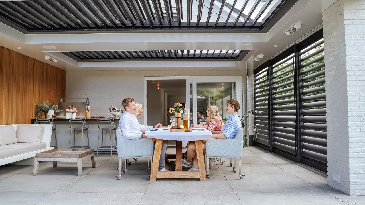 Louvredaken en Shutterpanelen die jouw buitenruimte verbeteren