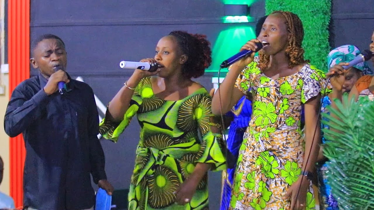 WAMUSHO CHOIR BONGEYE KUGIRA IBIHE BYIZA MUGITARAMO C'ABAYUMBE BUJUMBURA