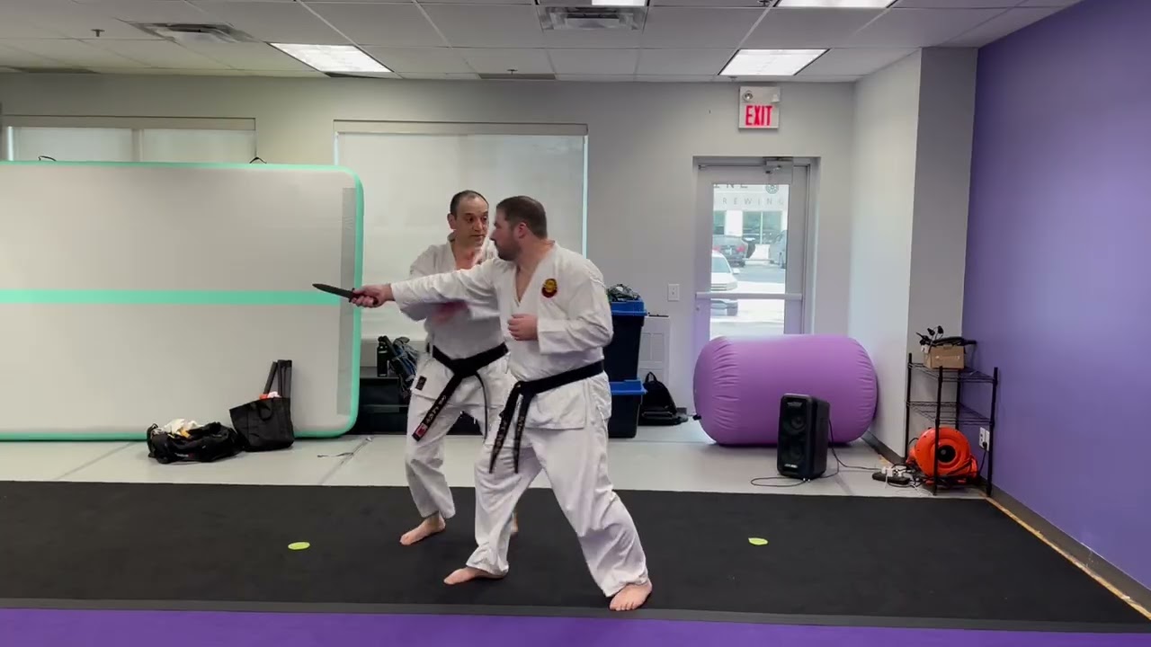 How to practice proper angle of defence in knife attack.