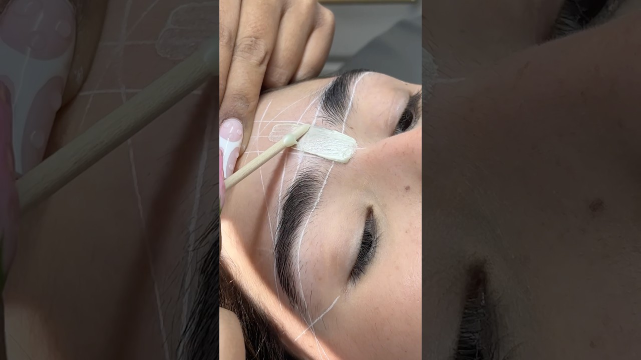 Unibrow wax removal 🤍 #brows #hairremoval
