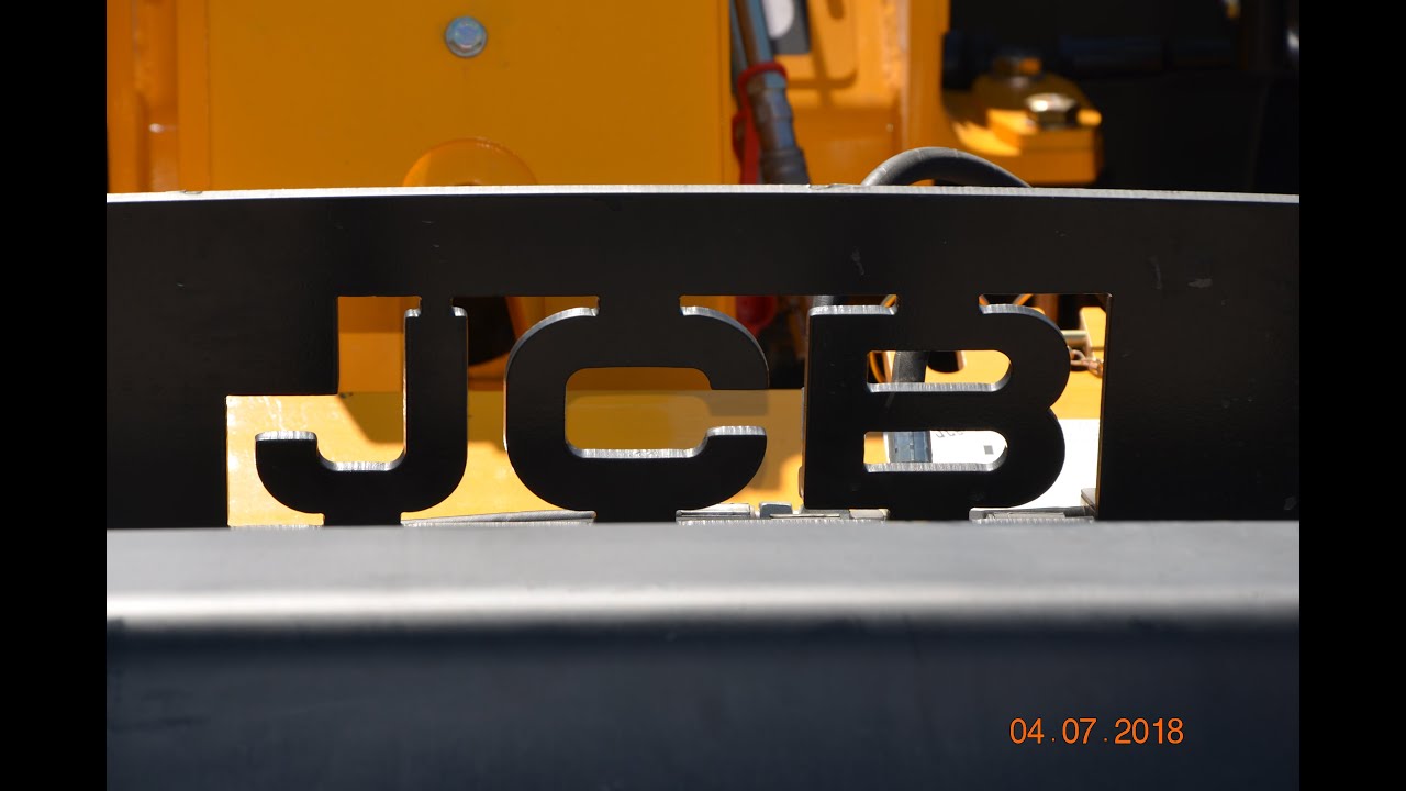 Interhandler Toruń - premiera koparki JCB z serii X