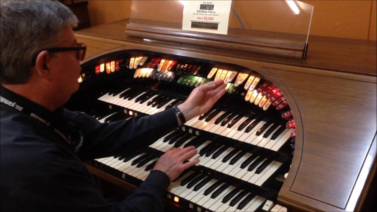 Conn 653 Classical Organ Sounds with Chimes