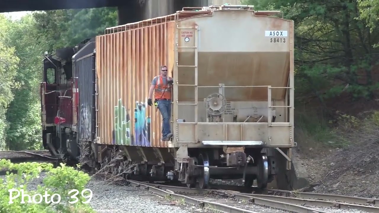 Providence and Worcester (PW) Switching Cars in Gardner, Massachusetts