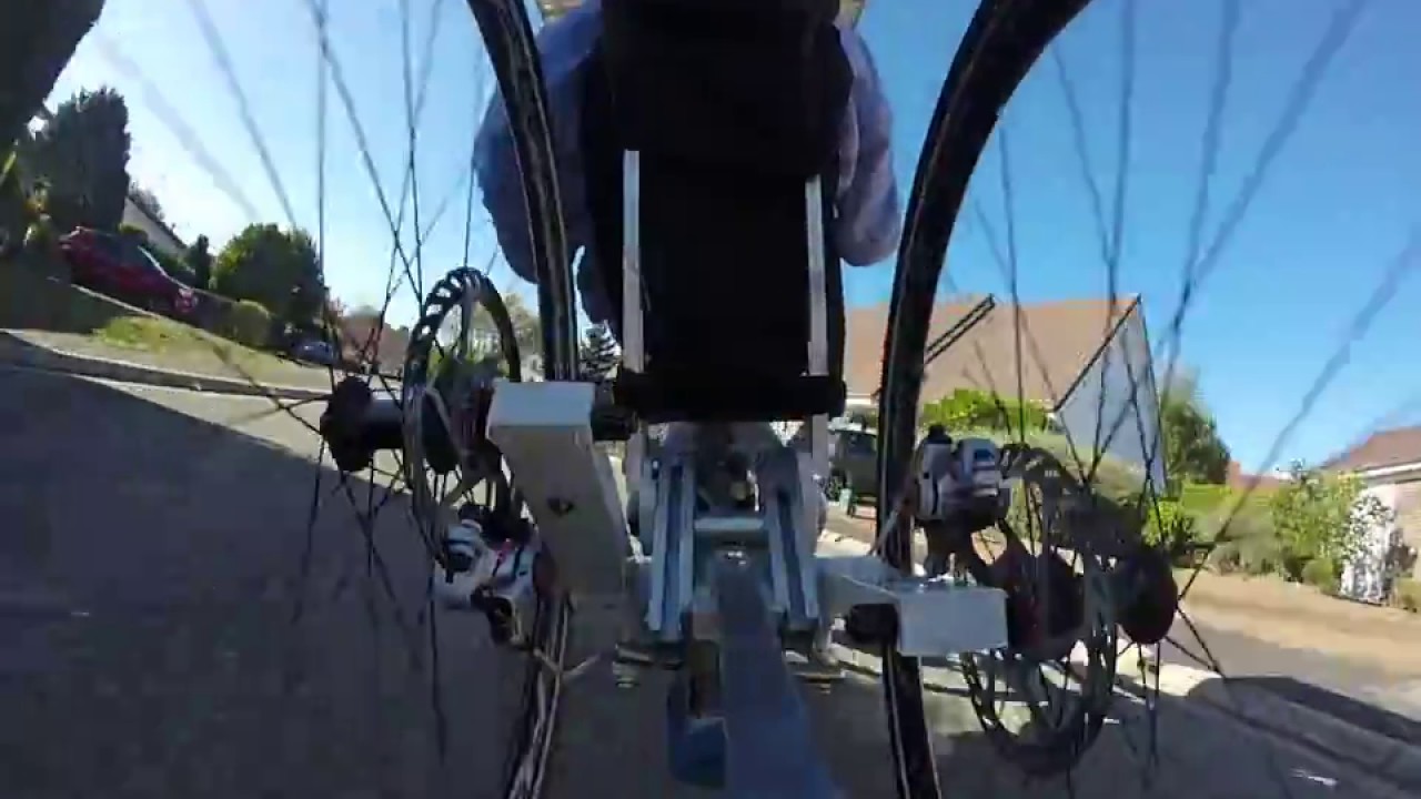 Solar Tilting Trike - how does its mechanism work?
