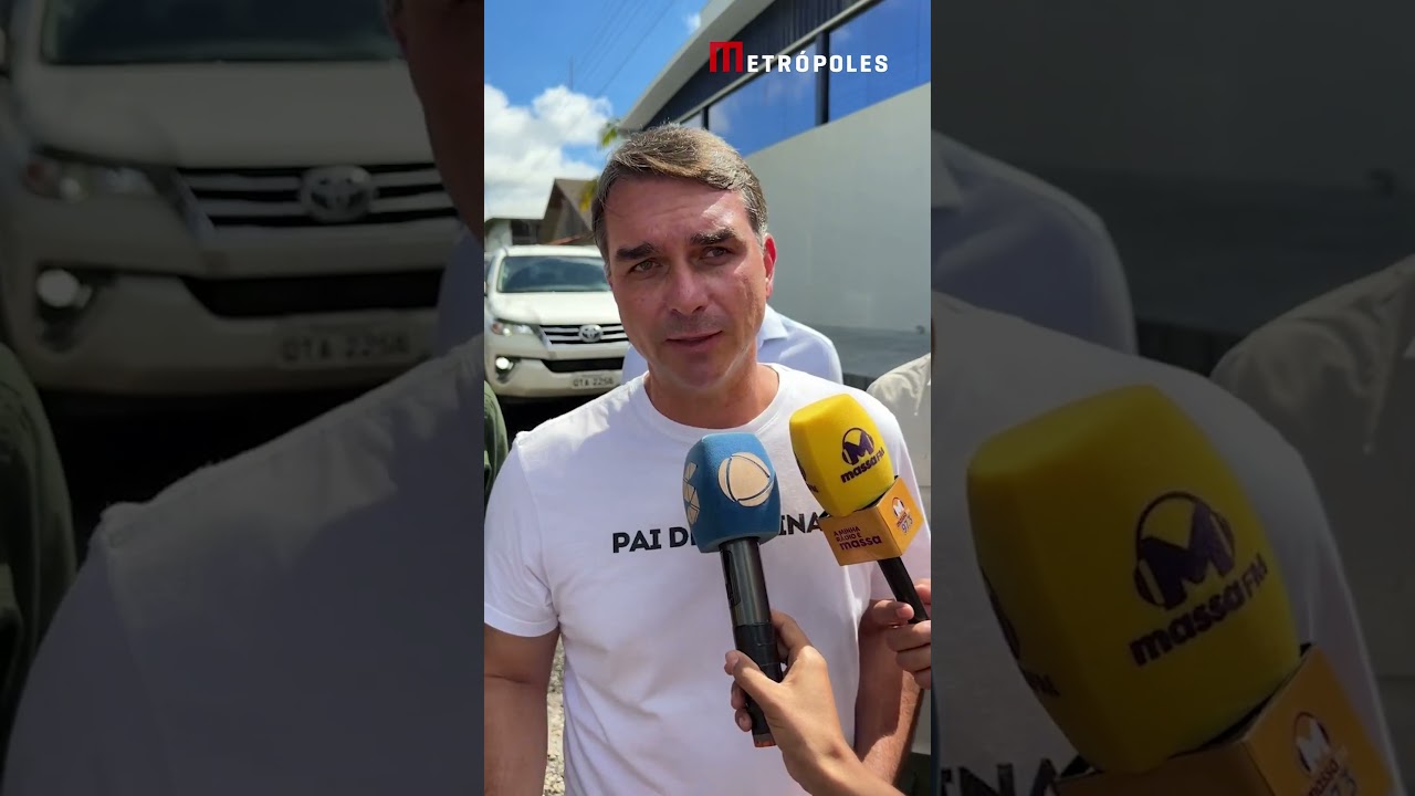Flávio Bolsonaro atualiza estado de saúde do pai
