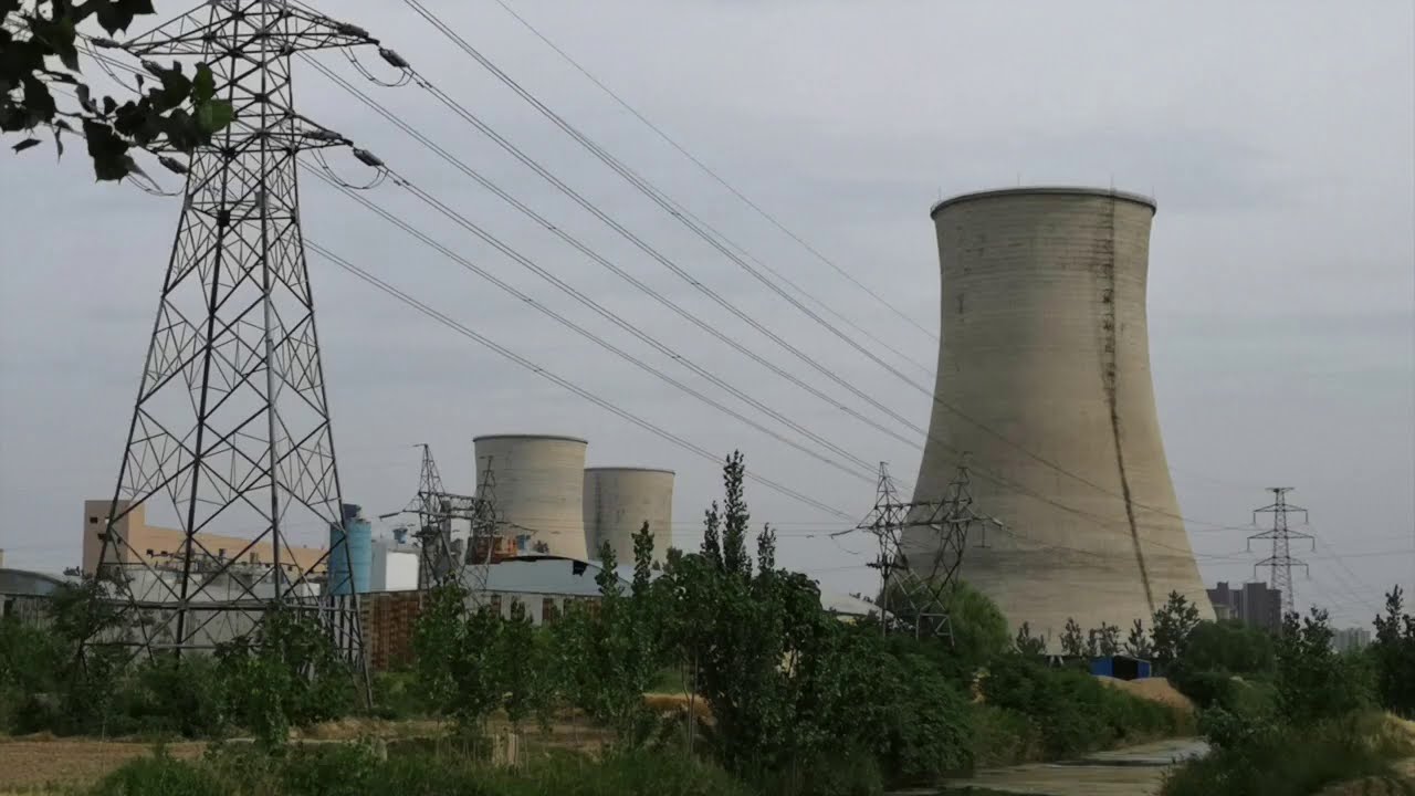 Three Cooling Towers in Shangqiu 商丘的三座冷却塔